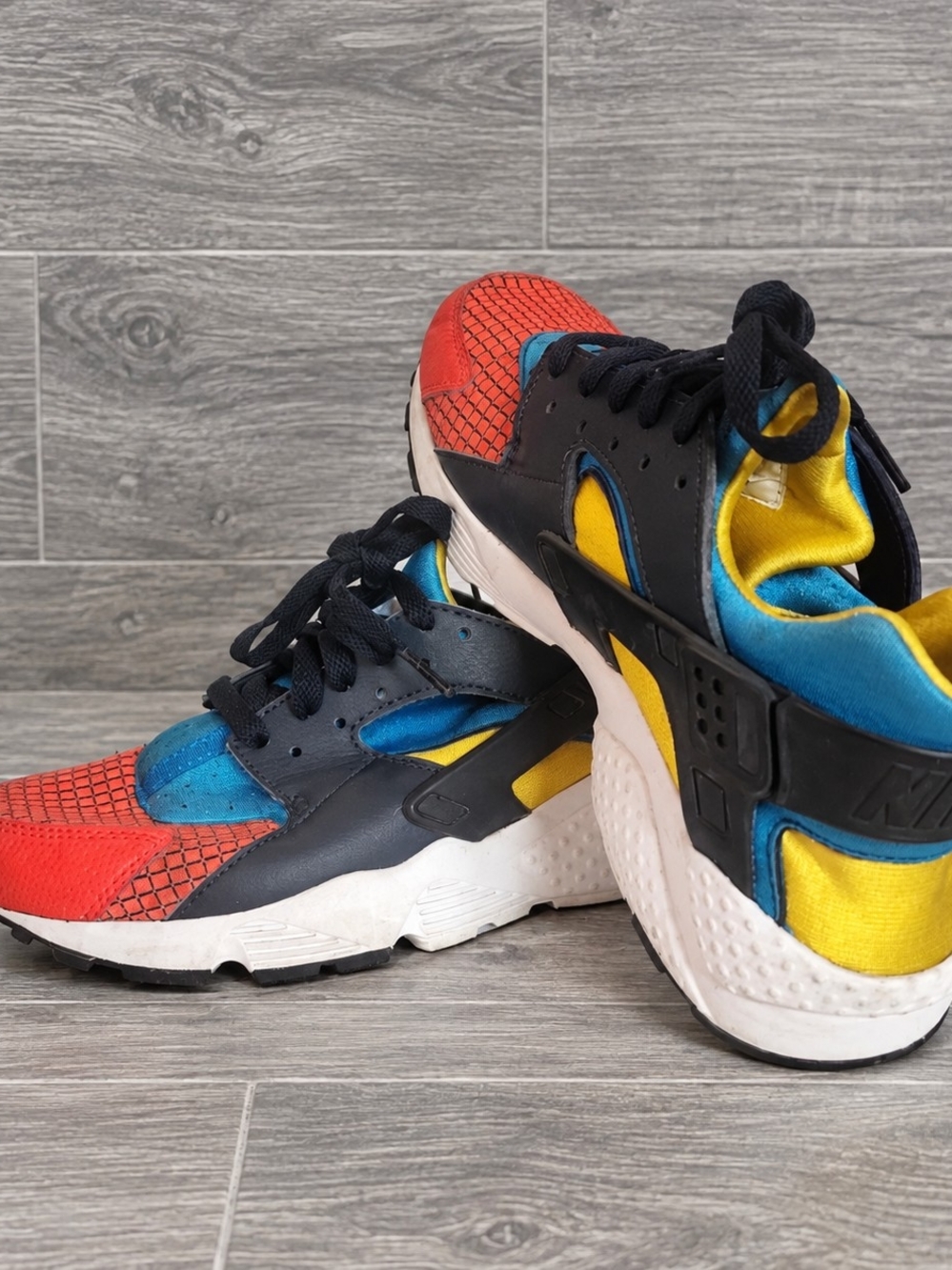 Nike Sneakers 6Y